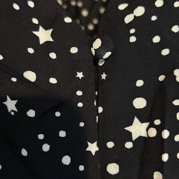 Cupcakes & Cashmere Tie Front Top NWT - Picture 6 of 8